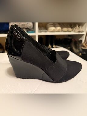 Anne Klein Sport Slip-on Wedge Heel in Black, Size 6M